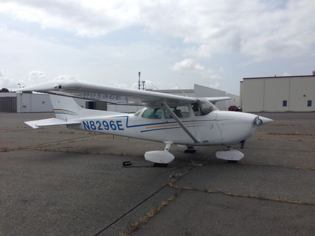 Cessna Cutlass RG (N8296E)