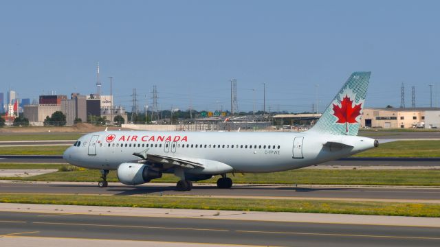 Airbus A320 (C-FPWE) - Air Canada Airbus A320-211 C-FPWE in Toronto