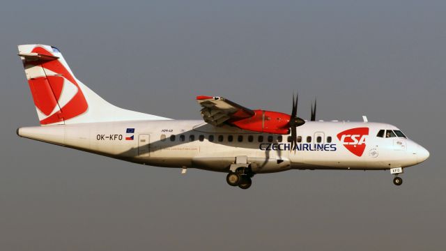 Aerospatiale ATR-42-300 (OK-KFO)