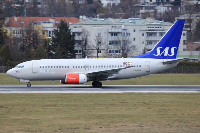 Boeing 737-700 (LN-RRM)