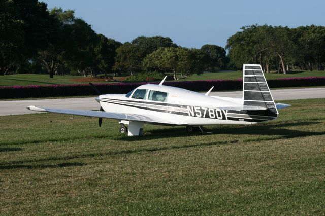 Mooney M-20 (N5780Y)