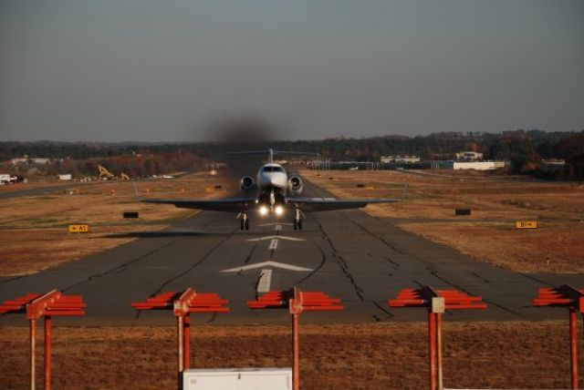 Gulfstream American Gulfstream 2 — - GIISP take off at KRYY