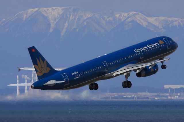 Airbus A321 (VN-A336) - VN-A336 Vietnam Airlines Airbus A321-231 : RJGG
