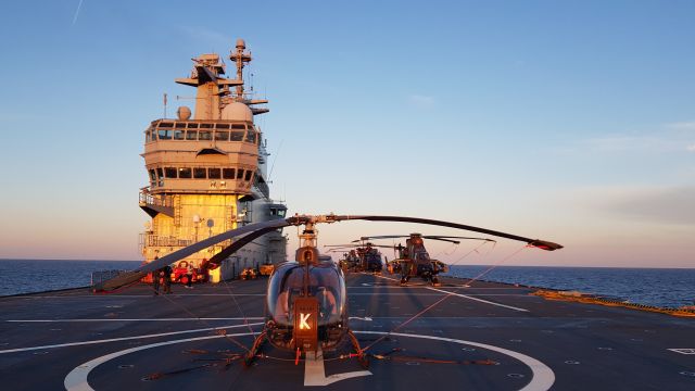 — — - 20211105 Gazelle helicopter the the Armee de Terre, onboard of the French helicopter carrier PHA Tonnerre