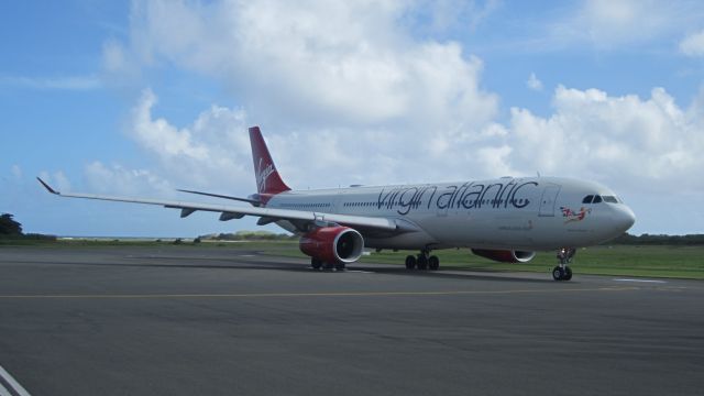 Airbus A330-300 (G-VSXY)