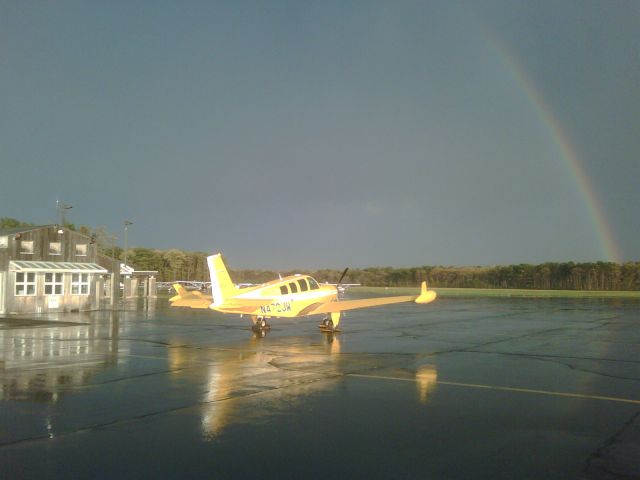 Beechcraft Bonanza (N472JW)