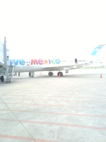 Fokker 100 (XA-MQY) - F100 POS.10 APTO DE GDL.