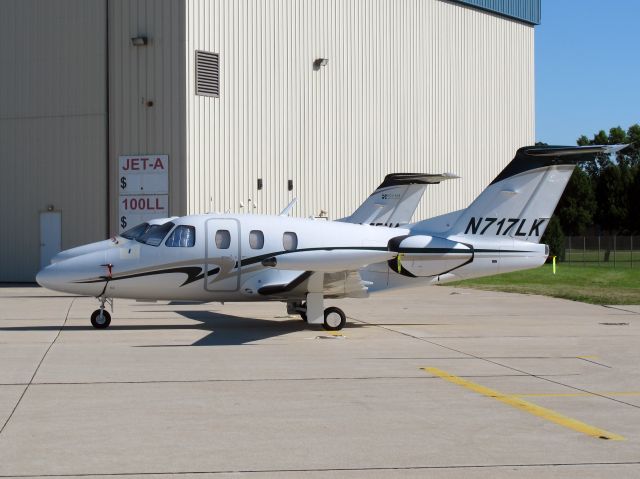 Eclipse 500 (N717LK) - Oshkosh 2013!