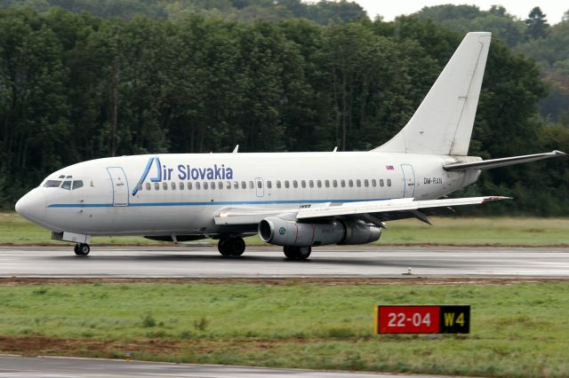 Boeing 737-200 (OM-RAN)