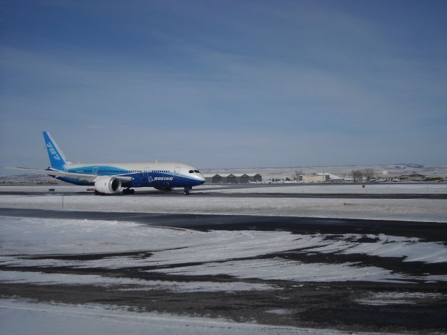 Boeing 787-8 (N787BA)