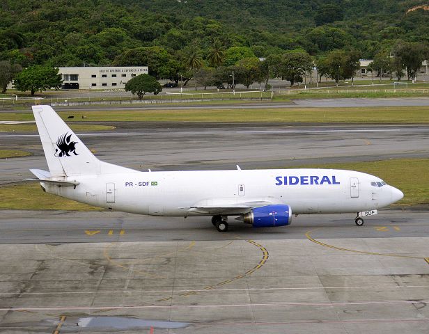 BOEING 737-300 (PR-SDF) - BOEING 737-3H6(SF)