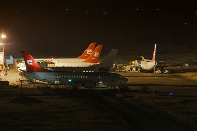 Boeing 737-700 (XA-UDQ) - Main cargo hub where all the cargo handled at the national level is concentrated. Estafeta is Mexicos main cargo airline with an active fleet of 5 B737 and other small acs.