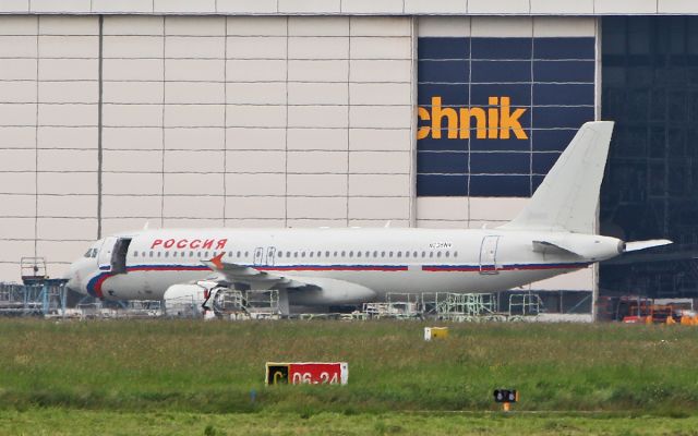 Airbus A320 (VQ-BDR) - rossiya a320-214 vq-bdr now n235nv at shannon 1/6/18.