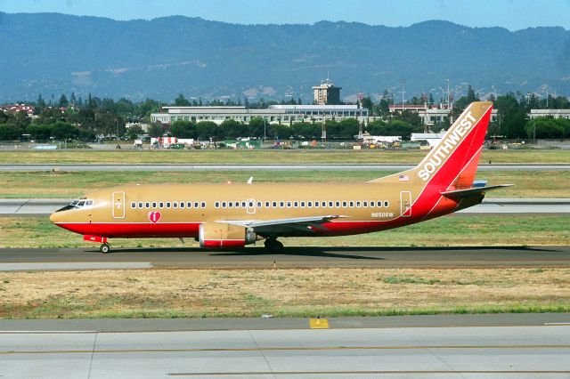 BOEING 737-300 (N650SW) - KSJC - Southwest 737-3 on taxi to 30R July 2004.br /br /Serial number 27720 LN:2901br /Type 737-3H4br /First flight date 20/06/1997 br /Plane age 19.1 years