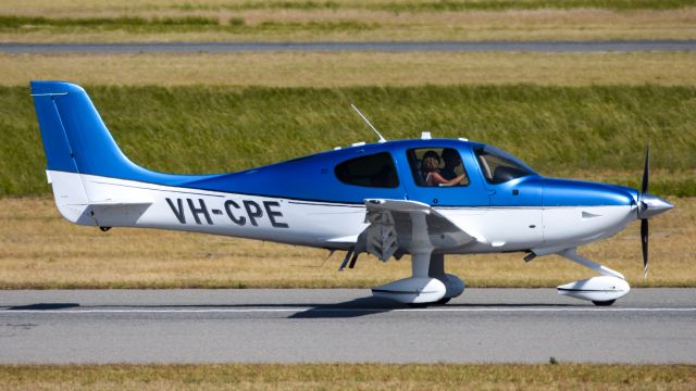 Cirrus SR-22 (VH-CPE)