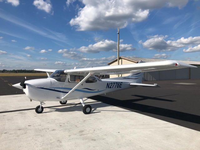Cessna Skyhawk (N2776E)