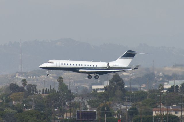 Bombardier Global Express (C-GSAP) - C-GSAP  Bombardier  CL-600-2A12  Challenger 601  KLAX  20130303  3959