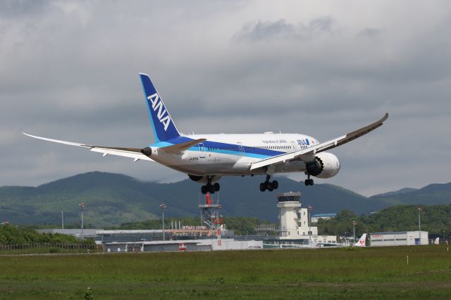 Boeing 787-8 (JA825A) - June 05th 2017:HND-HKD.