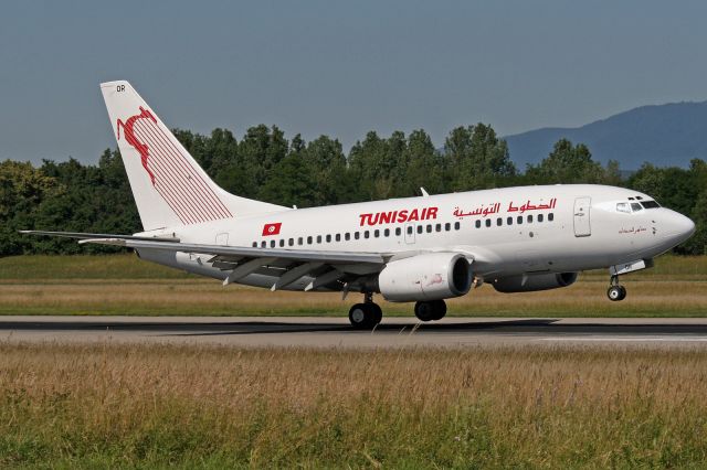 BOEING 737-600 (TS-IOR)