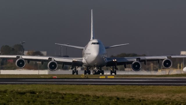 Boeing 747-200 —