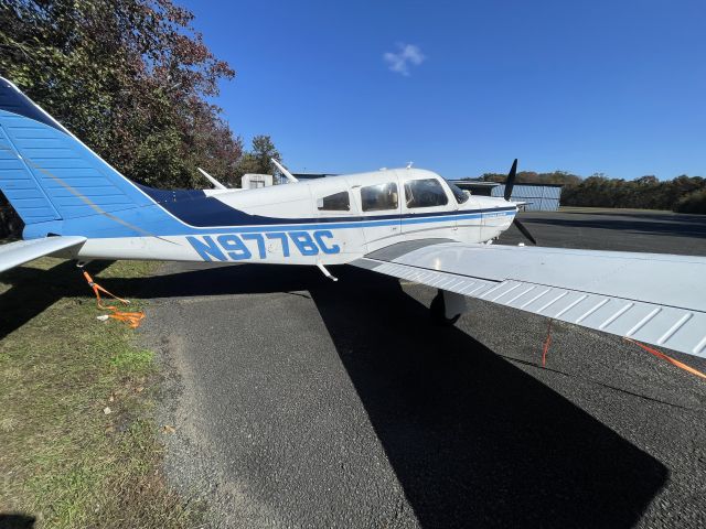 Piper Cherokee Arrow (N977BC) - 1976 PA-28R-200