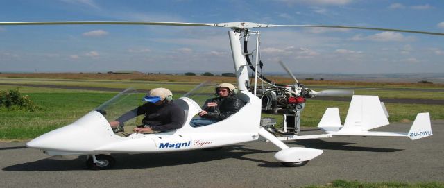 AVID Magnum (ZS-DWU) - My friend Kevin Katzke in his Magni Gyrocopter. South Africa.