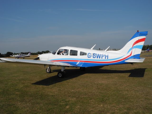 Piper Cherokee (G-BWPH)