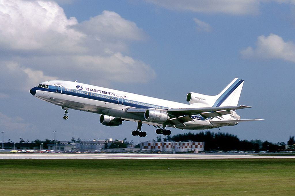 Lockheed L-1011 TriStar (N334EA) - scanned from postcard