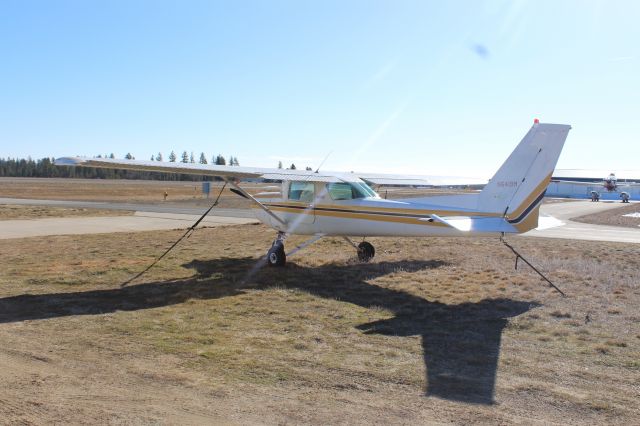 Cessna 152 (N6419M) - Secured at the beautifully famous Deer Park Airport. Looks to be maintained well, and flown regularly, but FlightAware insists it hasnt flown for fourteen years.