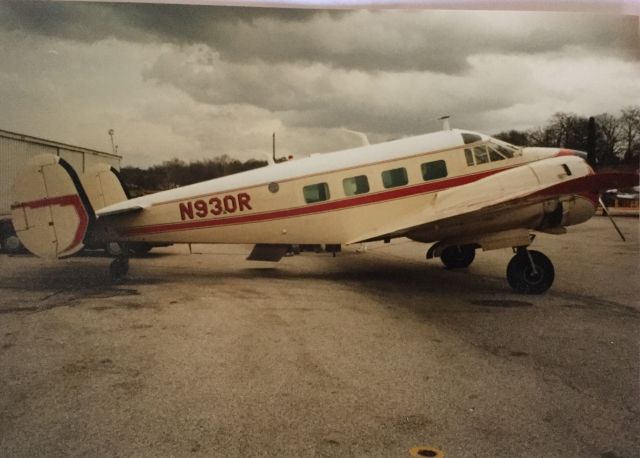 Beechcraft 18 (N930R)