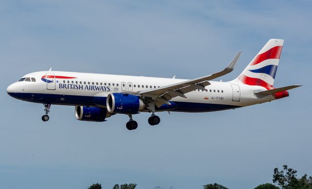 Airbus A320neo (G-TTNI)