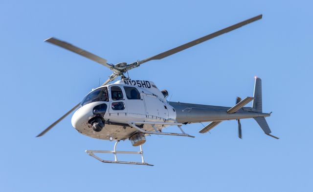 Eurocopter AS-350 AStar (N125HD)