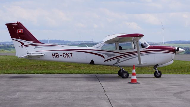 Cessna Skyhawk (HB-CKT)