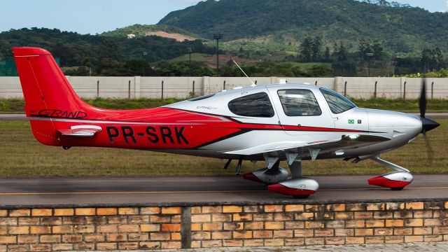 Cirrus SR-22 (PR-SRK)