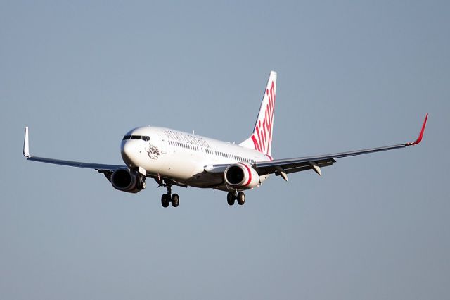 Boeing 737-800 (VH-YFW) - Boeing 737-8FE cn41002 Virgin Australia VH-YFL PER/YPPH short final R03 16/4/16.