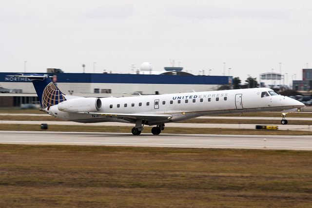 Embraer ERJ-145 (N13968)