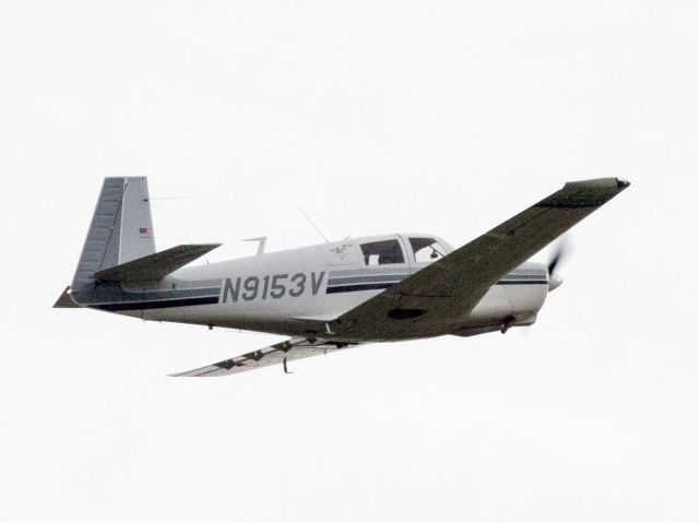 Mooney M-20 (N9153V) - Oshkosh 2013!