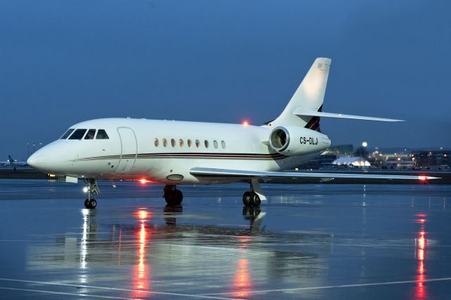 Dassault Falcon 2000 (CS-DLJ)