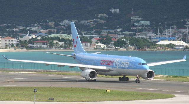 Airbus A330-200 (F-HBIL)