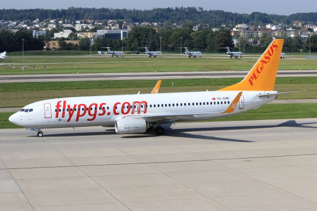 Boeing 737-800 (TC-CRE)