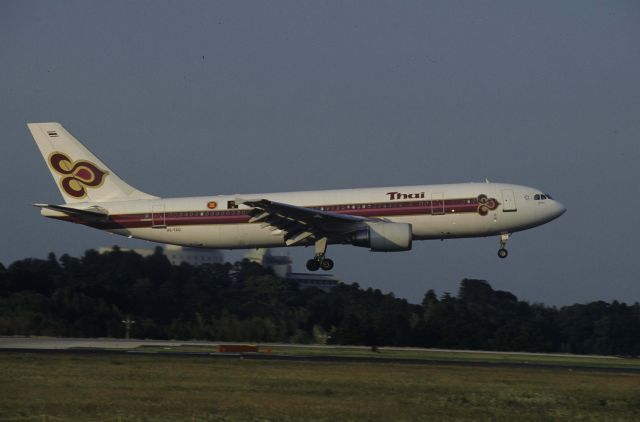 Airbus A300F4-600 (HS-TAD) - Short Final at Narita Intl Airport Rwy16R on 1998/05/31