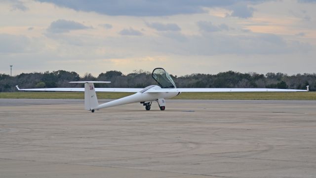 STEMME TG-11 (N137VT) - Stemme S-10 Glide ratio of 50-1. Cockpit holds 2, side by side