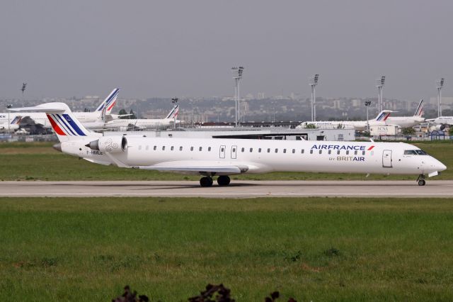 Bombardier CRJ-1000 (F-HMLE)