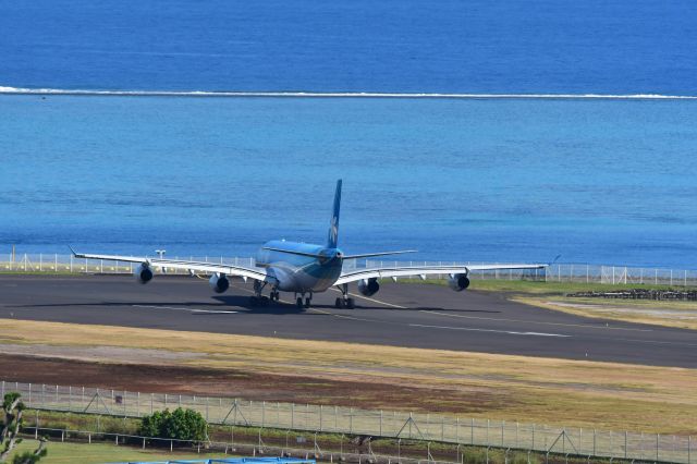 Airbus A340-300 (F-OJGF)