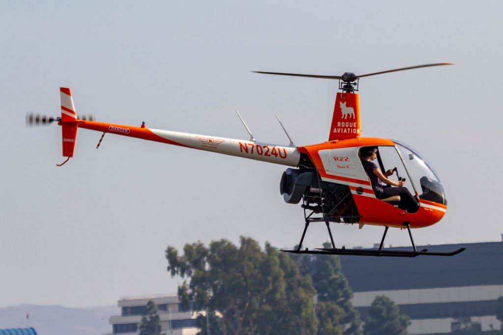 Robinson R-22 (N7024U)