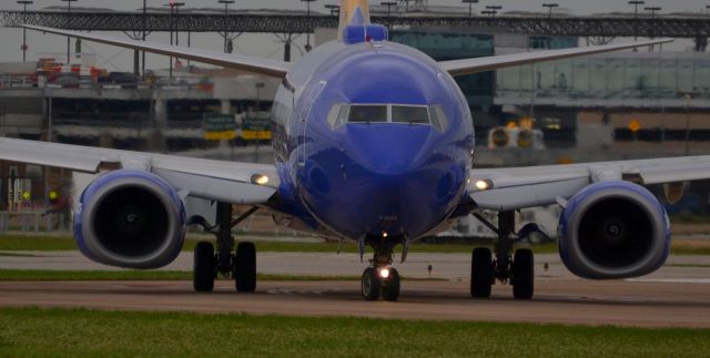 Boeing 737-700 (N907WN)