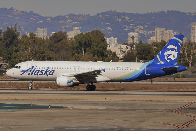 Airbus A320 (N641VA)