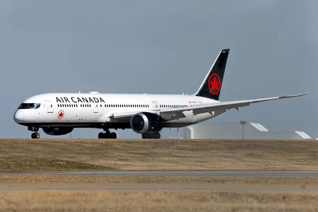 Boeing 787-9 Dreamliner (C-FRTU)