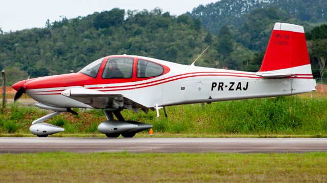 Vans RV-10 (PR-ZAJ)