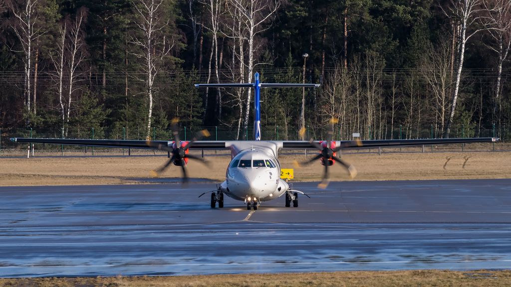 ATR ATR-72 (OY-JZB)